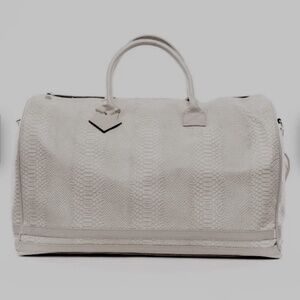 Tote N Carry Faux Crocodile Weekender Bag New with tags 22 x 13 x 12" RARE